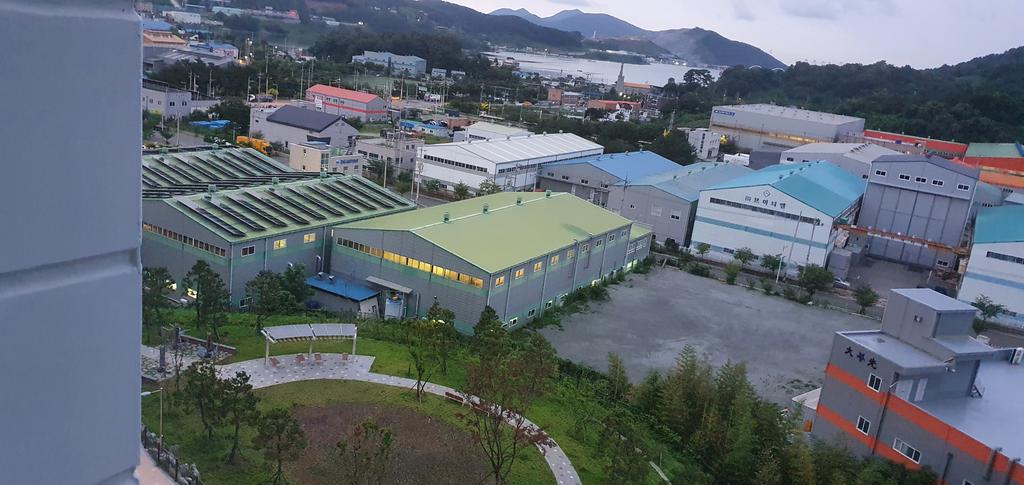 109동 바로 앞 산업단지24시간운영