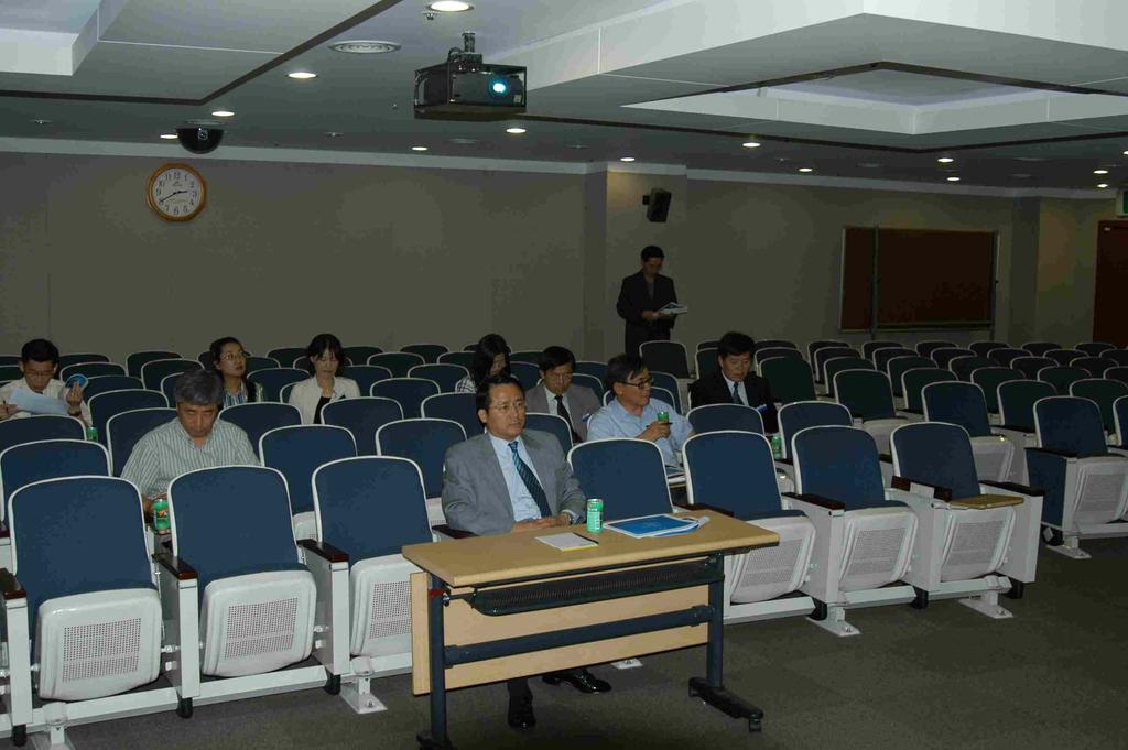 홈페이지시연회1.jpg